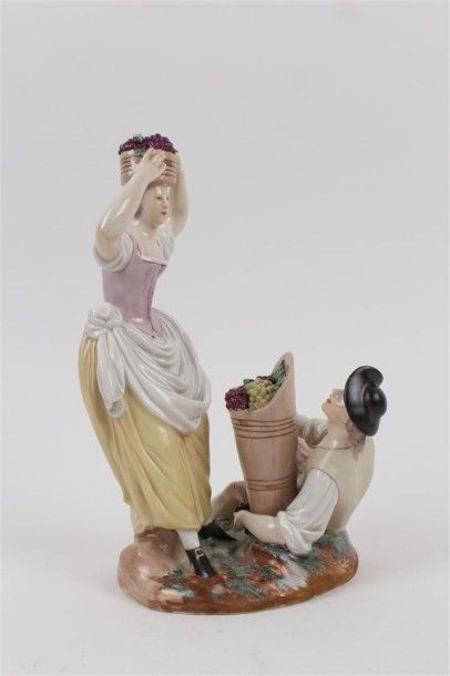 ZURICH Groupe en porcelaine à deux figures représentant un couple de vignerons sur...