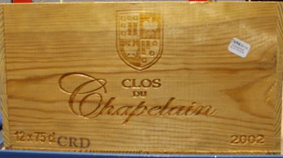 null 1 caisse de 12 bouteilles "Clos du Chapelain" - 2002. 