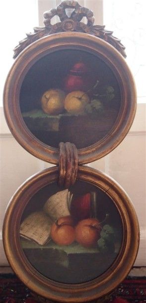F. LLORENS « Natures mortes aux fruits » Deux huiles sur panneau en tondo signée...