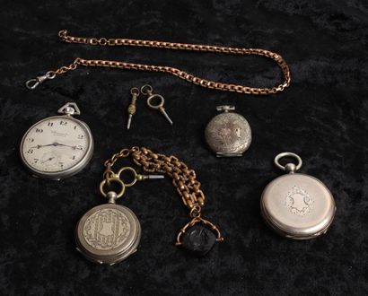 null LOT en argent et métal comprenant: montres de poche, clés de montre, chaînes...