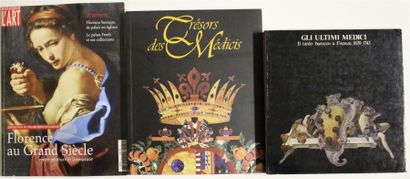 null Ensemble de trois catalogues d'expositions sur les Medicis et Florence : - Catalogue...