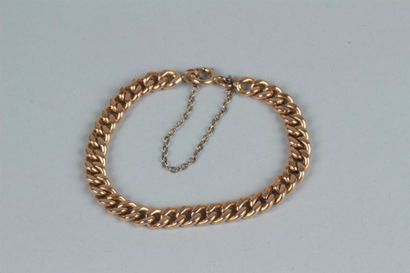 null Bracelet articulé en or jaune 585 millièmes, les maillons de forme ovale. Poids...
