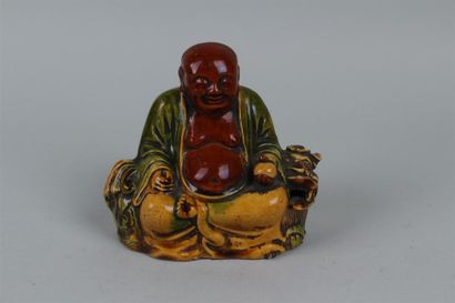 null APT dans le goût de 
Bouddha en céramique à couverte vert jaune et brune. 
H....