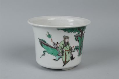 null CHINE
Cache-pot en porcelaine à décor polychrome des émaux de la Famille verte...