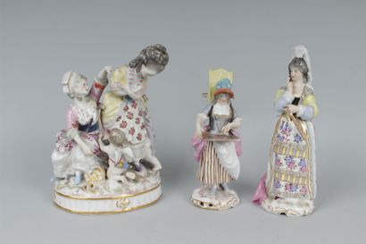 null MEISSEN, genre de
Groupe en porcelaine polychrome figurant trois personnages...