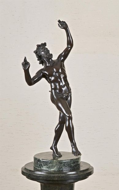 null FIGURE du Faune dansant en bronze à patine brune ; base en marbre vert de mer.
D'après...