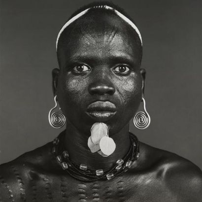 null ANONYME XX-XXIème siècle
Portrait guerrier africain
Tirage argentique en noir...