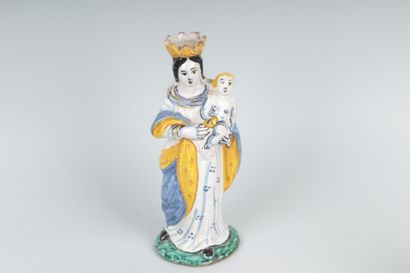 null NEVERS
Statuette en faïence polychrome "Vierge à l'Enfant"
XVIIIe siècle.
H...