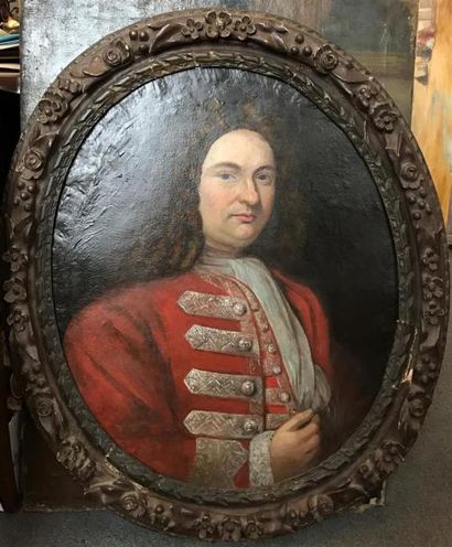 null ECOLE FRANCAISE DU XVIIIe siècle 
Portrait d'homme
Huile sur toile ovale. 
77...