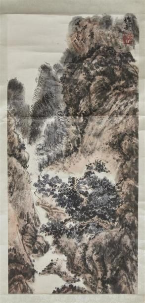 null CHINE - XXe siècle
Encre et couleurs sur papier, représentant des paysage montagneux....