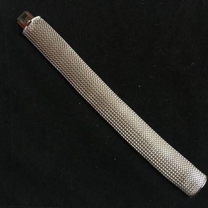 null Bracelet souple en or gris 750°/oo à décor de tressage.
Longueur : 18.2 cm
Poids...