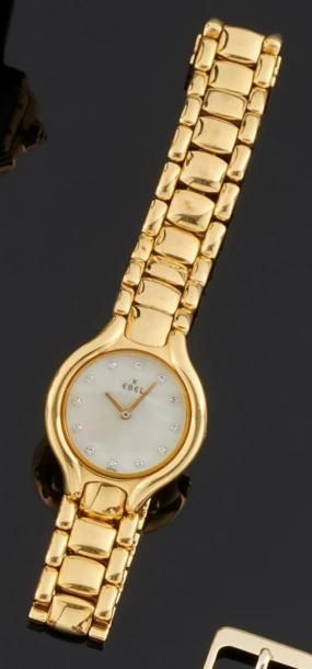 null EBEL, modèle "Belluga"
Montre-bracelet de dame, en or jaune 750°/oo, la montre...