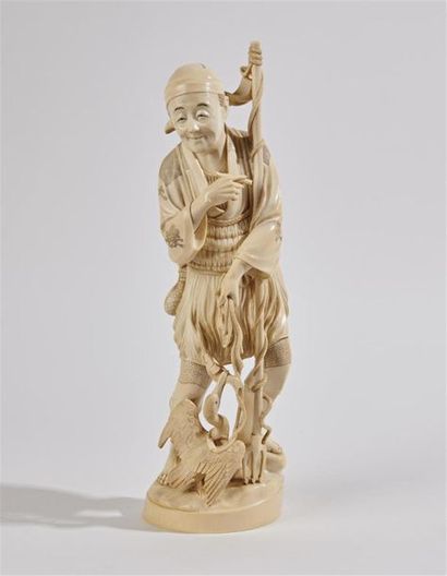 null JAPON - Epoque MEIJI (1868 - 1912)
Okimono en ivoire, pêcheur debout avec son...