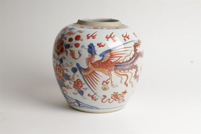 null CHINE
Pot à gingembre ovoïde en porcelaine à décor bleu, rouge et or dit Imari...