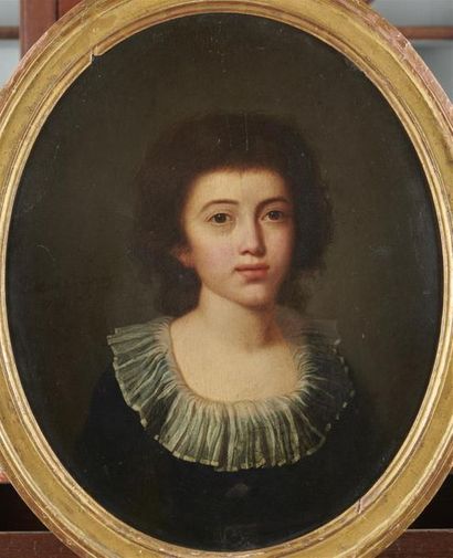 null COUPRAY*** Ecole Française 1784 
Portrait de jeune garçon 
Toile ovale
44.5...
