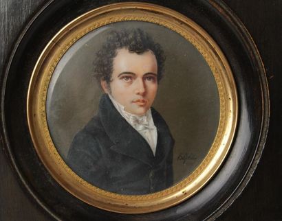 null ECOLE FRANCAISE du XIXème siècle 
Miniature ronde : Portrait de jeune homme,...