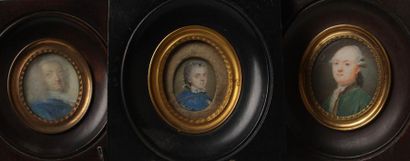 null ECOLE FRANCAISE du XVIIIème siècle .Trois miniatures, Portrait d homme en perruque,...