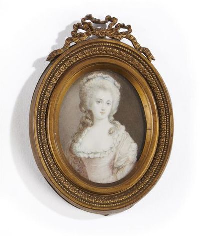 null ECOLE FRANCAISE du XIXe siècle 
Portrait de femme en robe rose et ruban bleu...