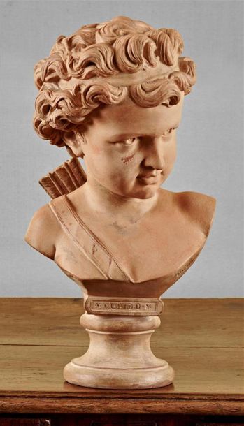null D'après MEUNIER
Buste de Cupidon
H. 38 cm
Epreuve en plâtre titrée et signée
(Griffure...