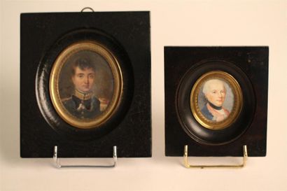 null ECOLE FRANCAISE du XIXe siècle 
Portraits d'homme en habit 
Deux miniatures...