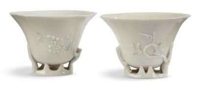 null Chine
Deux coupes libatoires en porcelaine blanc-de-Chine en forme de corne...