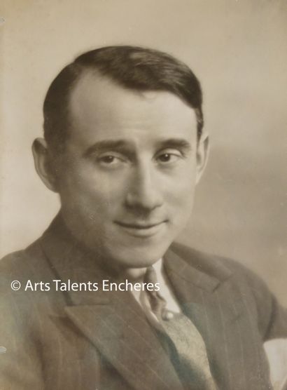 null G.L MANUEL

"Portrait de Felix Gandéra"" au théâtre de l'Athénée c 1918..Epreuve...