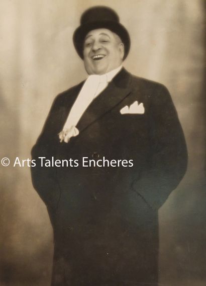 null G.L MANUEL

"Portrait de Maurice Richard"" au théâtre de l'Athénée c 1905..Epreuve...