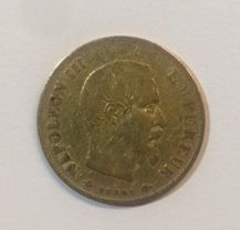 null Pièce OR. France

Une pièce en or Napoléon 10 francs, grand module, 1859.

Poids...