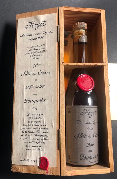 null Cognac 

Moyet, antiquaire du Cognac. Très vieux Cognac 1982, en coffret exemplaire...