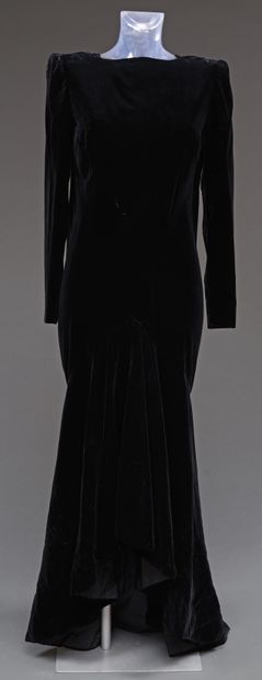 GUY LAROCHE. Haute Couture dress in black...