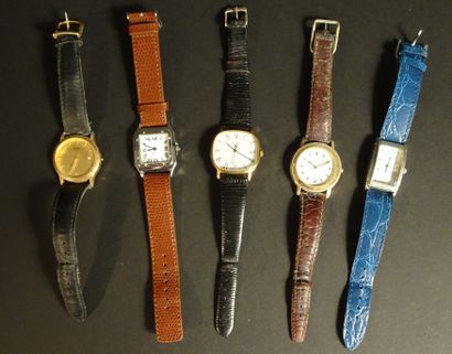 null 5 montres pour hommes avec bracelets cuir.
