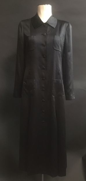 null CHANEL. Robe/Manteau, taille 40, griffée.