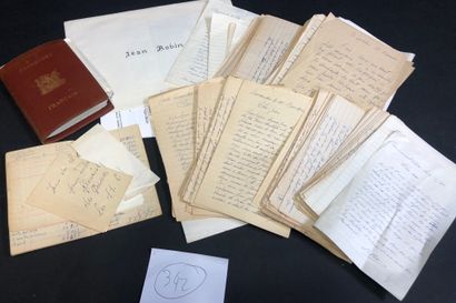 null PERSONAL ARCHIVES OF JEAN ROBIN. Documents and numerous letters and mails preserved...
