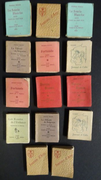 null MINUSCULES. Set of 14 minuscule books between 1895 and 1898 "Jeanne d'Arc",...