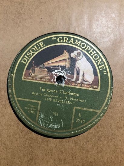 null Disques 78 tours. Album de 12 disques "Schallplatte Gramophon". Valses, Yvette...