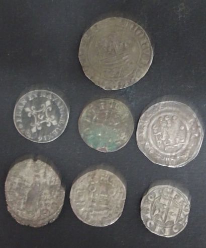 null Lot of old silver coins
Weight : 14 g.