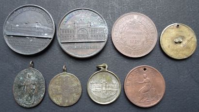null Médaille pour le centenaire de 1789 + 1 médaille exposition Universelle 1867...
