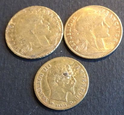 null Pièces OR. 2 pièces 10 francs, coq Marianne, OR + une pièce de 5 frs, OR Napoleon...