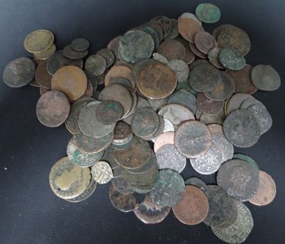 Lot de important de pièces antique et romaine...