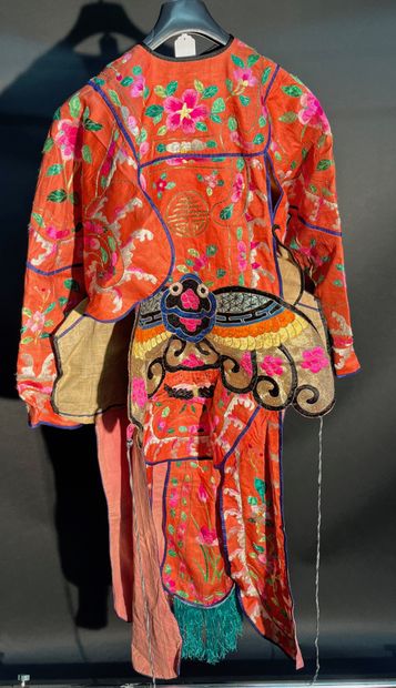 null Fully embroidered Chinese theater dress + painted mask with long beard + Shoes...