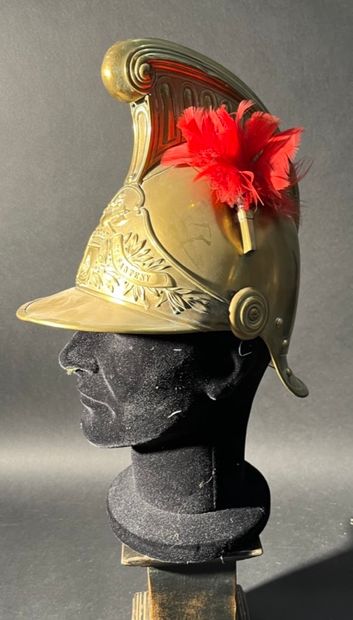 null French 19th century fireman's helmet in gilded brass.