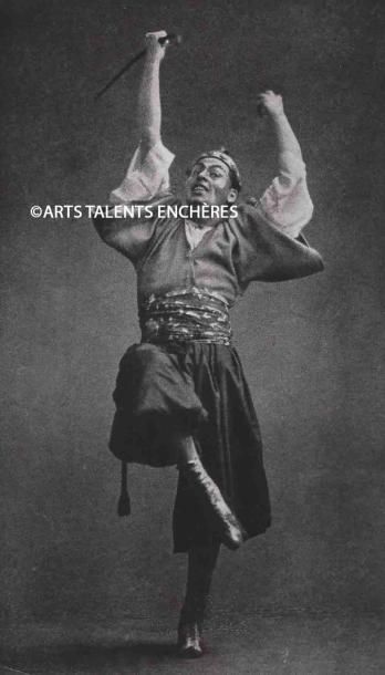 null BALLETS RUSSES DE DIAGHILEV Le Festin, 1911, Adolph Bolm. Photographie reproduite...