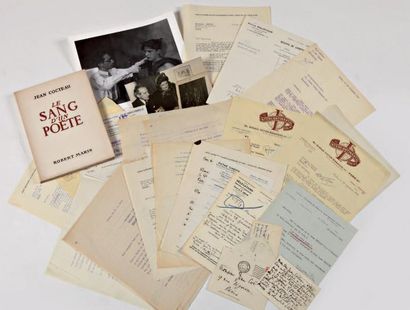 Jean COCTEAU (1889-1963) «LE SANG DU POÈTE» Ensemble de documents (courriers, photographies)...