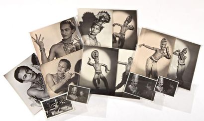 null SERGE LIFAR À BALI EN 1939 13 photographies de Serge Lifar et de danseurs. Annotées...