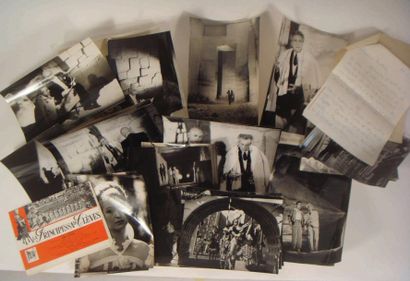 Jean MARAIS Ensemble de 7 photographies de formats divers représentant Jean Marais...