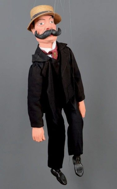 null MARIONNETTE À FILS COMPAGNIE MARCEL LEDUN Personnage: Le Joueur de cartes. 60...