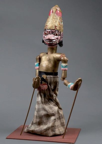 null WAYANG GOLEK Personnage au visage rose. Java, XIXe siècle.