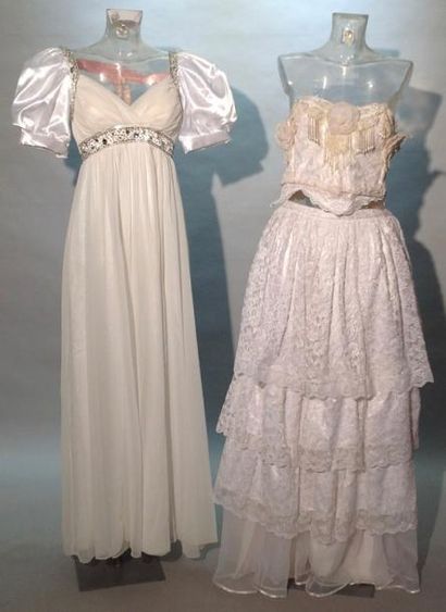null Costumes Music-Hall
Napoléon: Cape en dentelle + robes en satin blanc + 2 jupes...