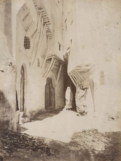 null Photographies A. Leroux, Algérie
Alger vers 1880.
Cinq photographies (marchands,...