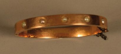 null Bracelet en or avec petites perles
Poids: 12 grammes 60.